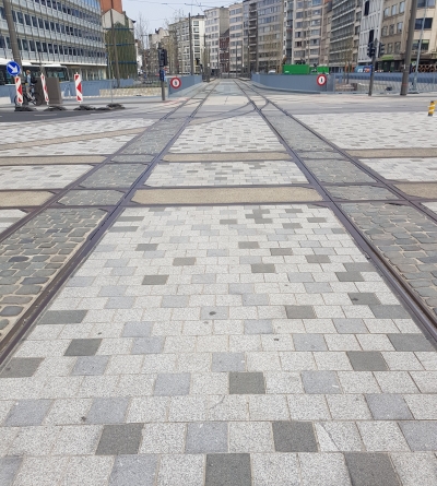 Antwerpen Operaplein Portugese en Chinese graniet en gezaagde kassei